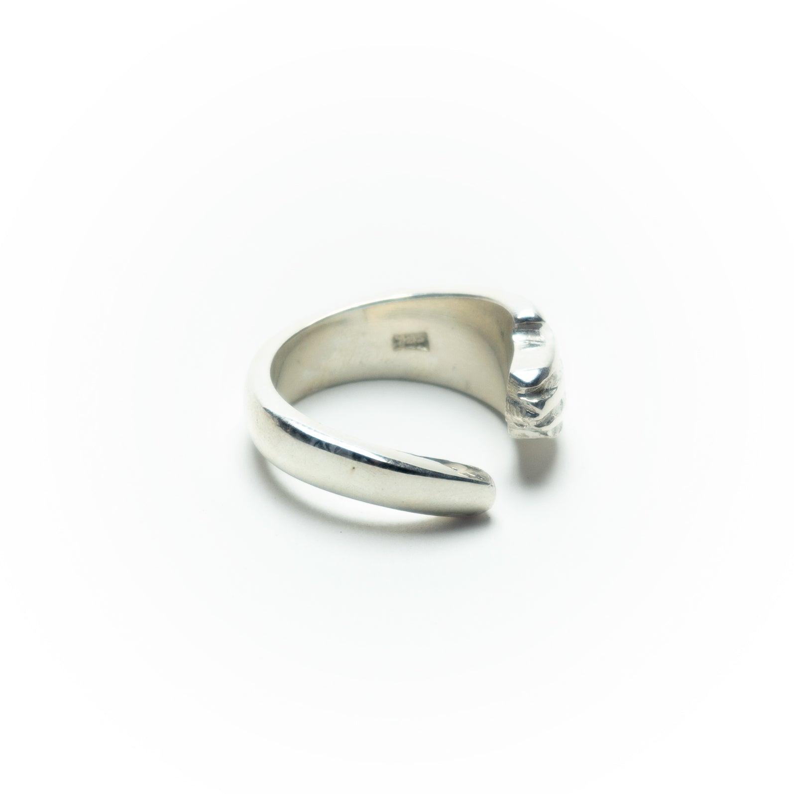 Anillo Manita